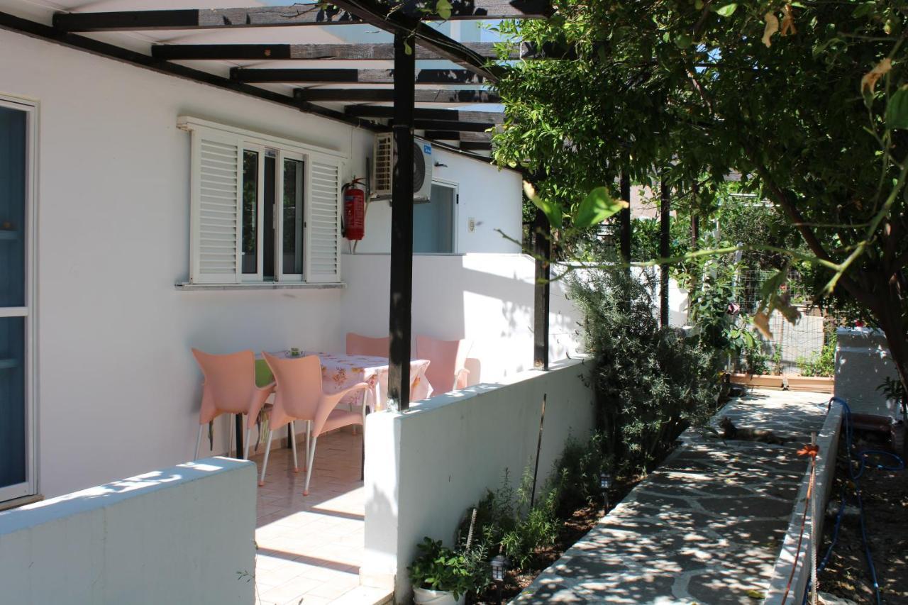 Aaron Apartments Ferma Exterior foto